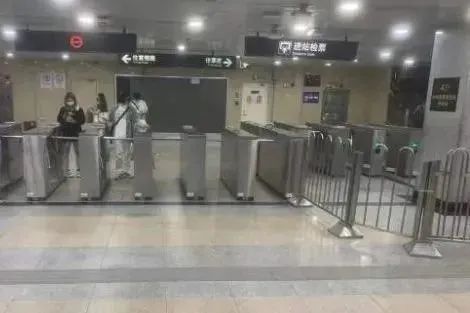 好消息！上海地铁1号线这座车站“堵堵堵”有效缓解！